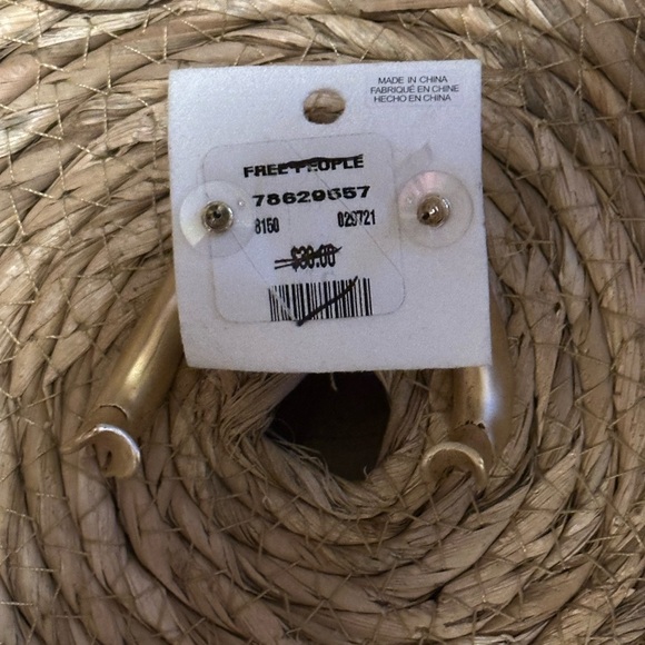 Free People gold hoop earrings - Picture 5 of 5